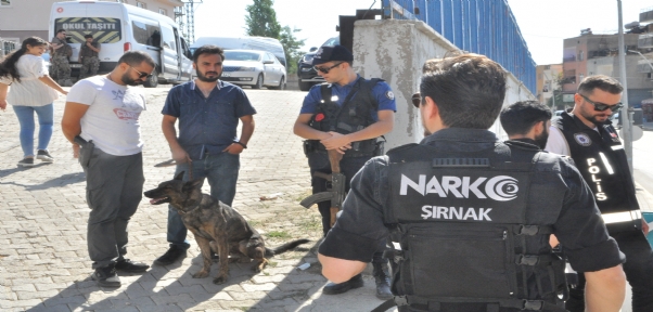 Şırnak`ta Okul Önlerinde Güvenlik Uygulaması