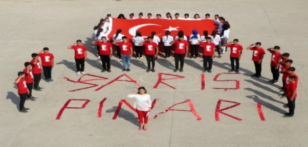 Şırnak Silopili Öğrencilerden Barış Pınarı`na Komando Marşıyla Destek