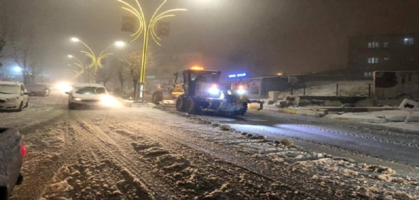 Şırnak`ta Kar Nedeniyle 26 Köye Ulaşım Sağlanamıyor