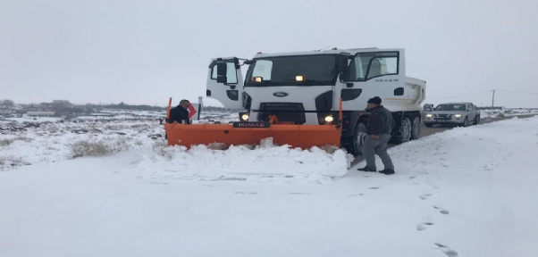 Cizre`de Kardan Kapanan Köy Yolları Ulaşıma Açılıyor