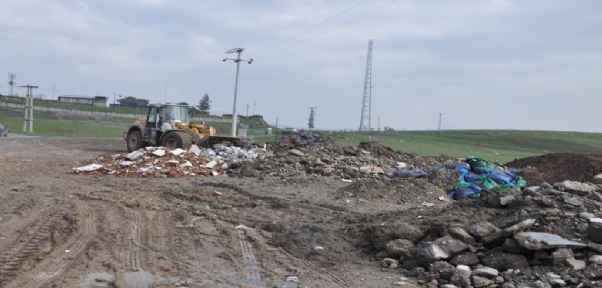 Cizre`de Moloz Temizleme Çalışması