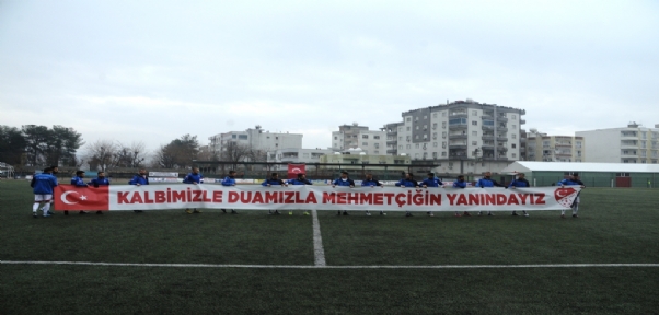 Cizre Spor`dan Mehmetçiğe Pankartlı destek