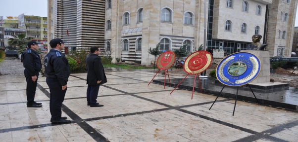 Cizre`de 18 Mart Çanakkale Zaferi Çelenk Sunma Töreni Düzenlendi