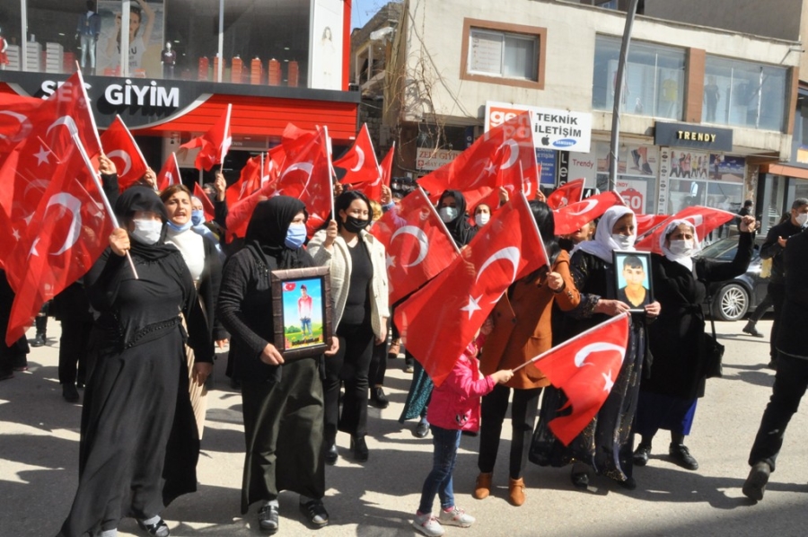 -	Şırnak annelerin eylemi 27’inci Haftasında