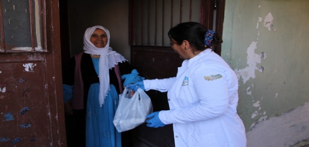 Silopi`de Tandır Ekmek Fırını Dar Gelirlileri Sevindiriyor