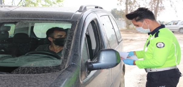 Silopi`de Trafik Polislerinden Bilgilendirme