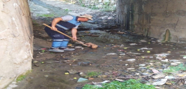 Uluderede Belediyesi Temizlik Çalışmalarına Devam Ediyor