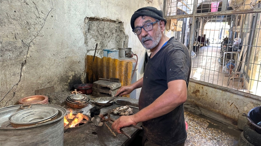 100 derecelik ateşin karşısında bunaltan mesai