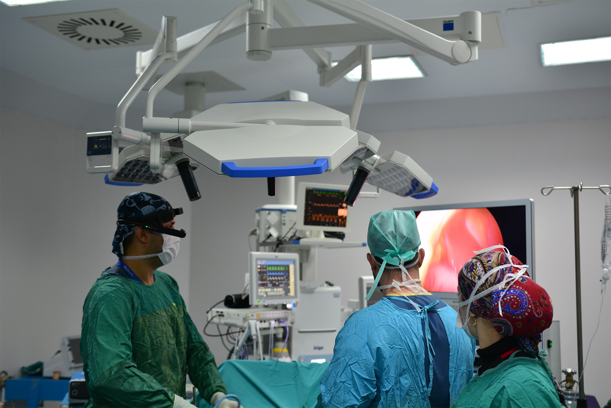 BAÜN'de, akıllı ameliyat gözlük sistemi ameliyat