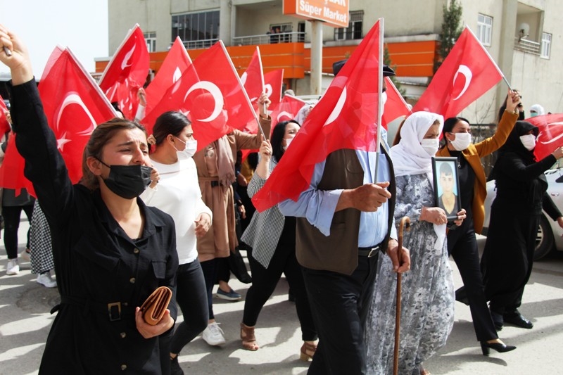 Şırnak annelerinin HDP önündeki eylemi 30’uncu haftasında