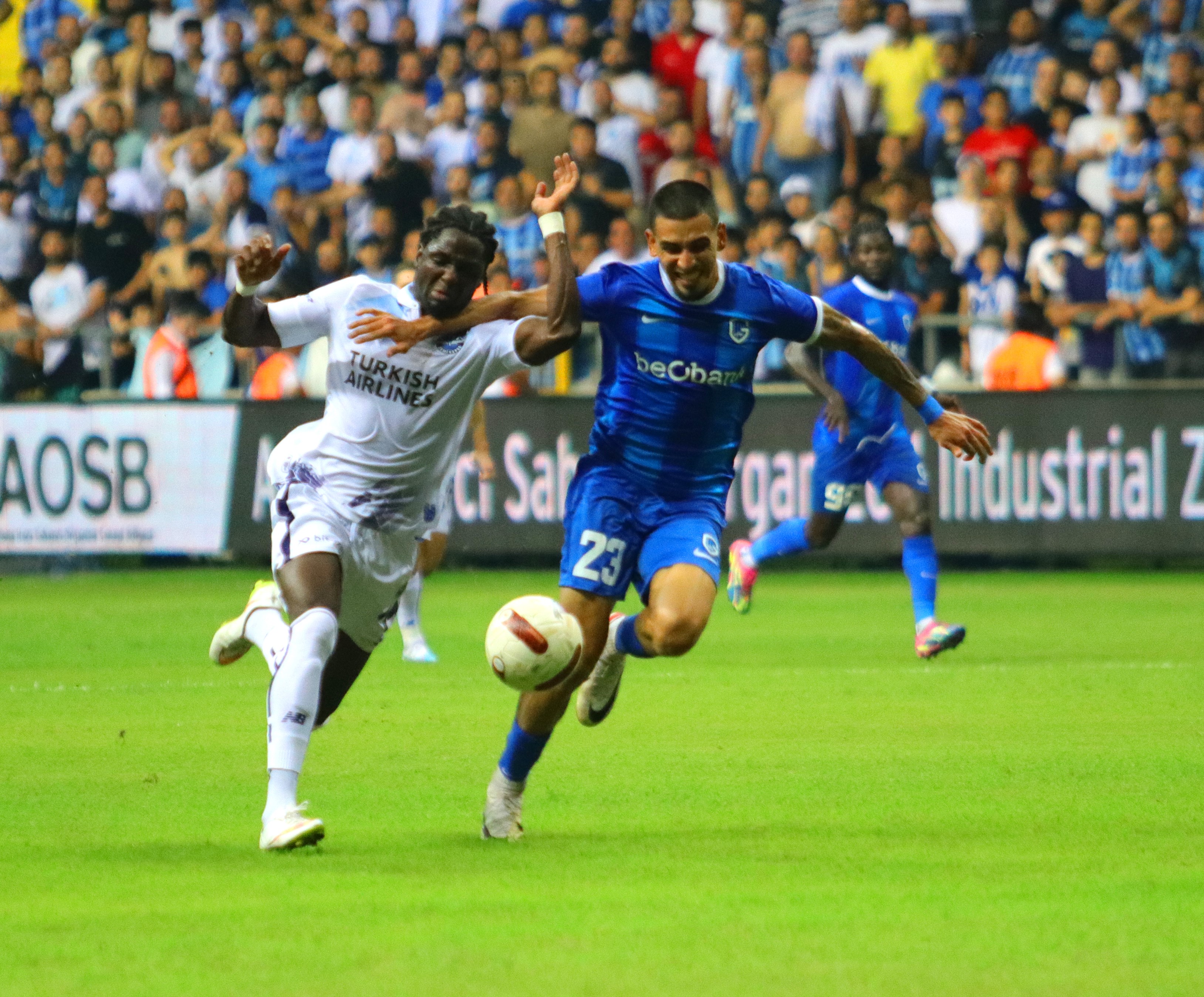 İşçilerin Takımı Penaltılarda KRC Genk'e yenildi