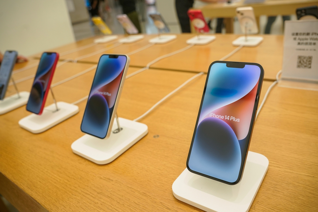 Apple, iPhone’nun yasaklandığı Çin’de ne kadar zarar etti ?