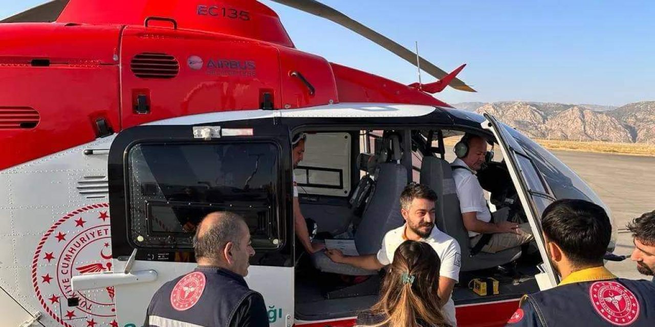 Ambulans Helikopter Pnömoni Entübe olan 40 günlük bebek için havalandı