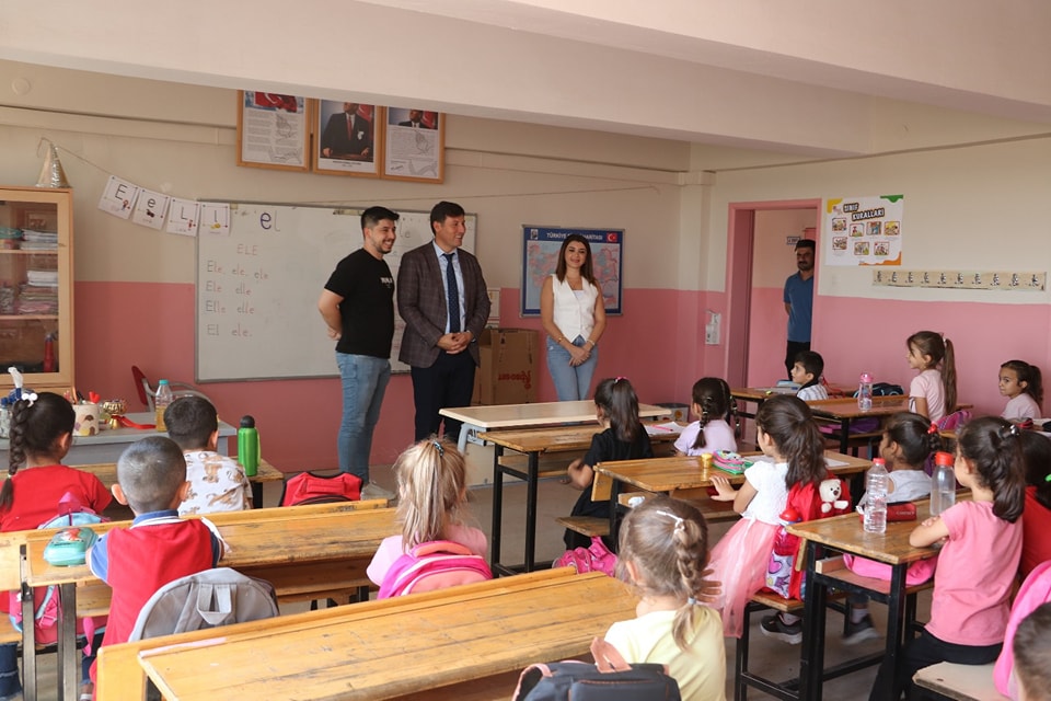 Cizre Milli Eğitim Müdüründen Köy Okullarına Ziyaret