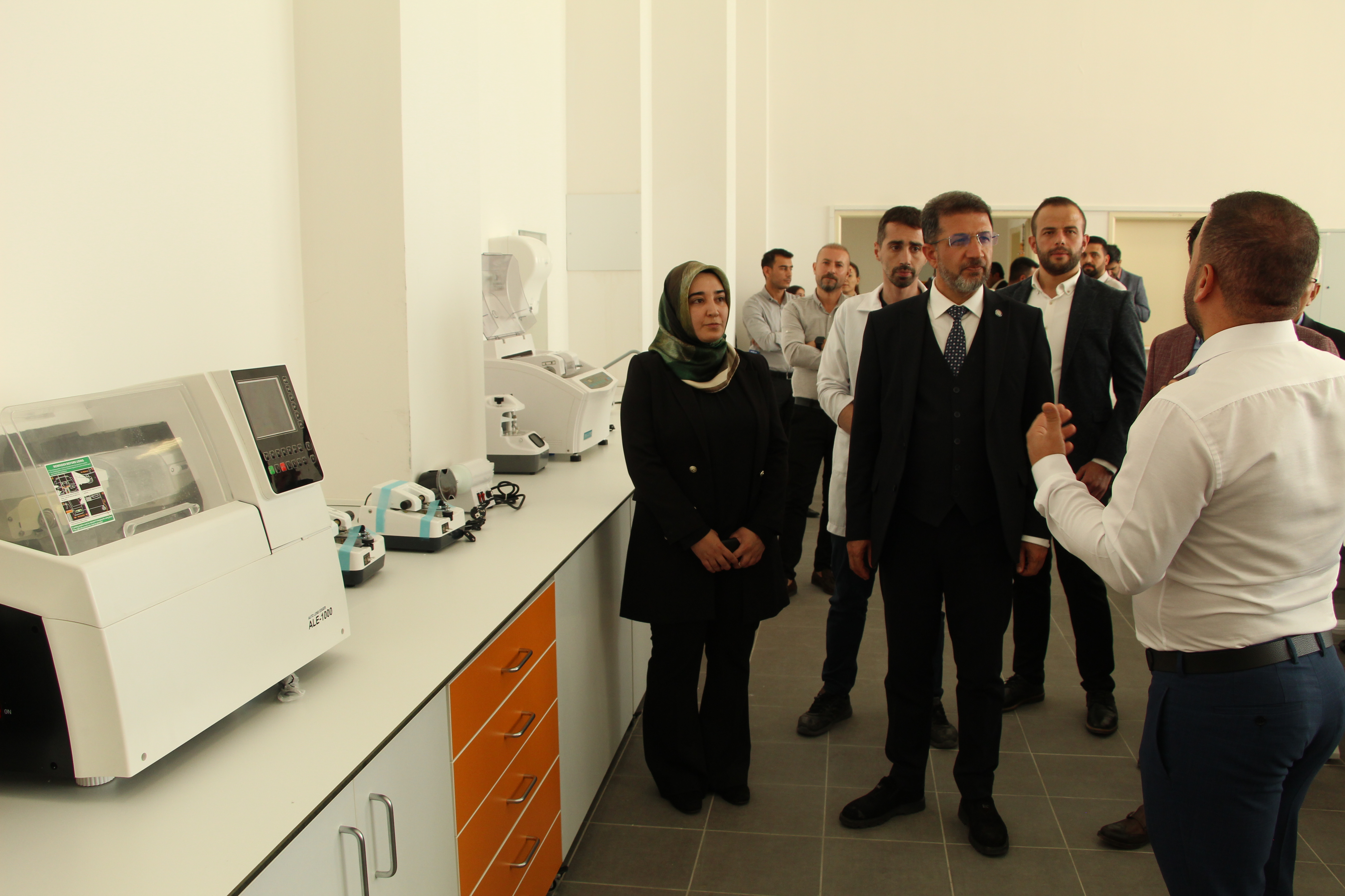 Şırnak Üniversitesi’nde optisyenlik laboratuvarı açıldı