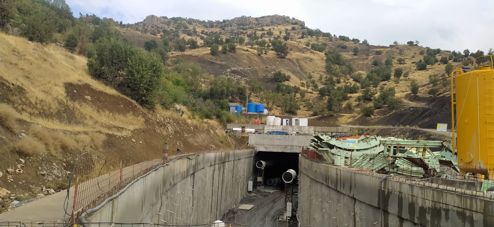Şırnak-Van yolu tünelinde çalışmalar durduruldu mu?