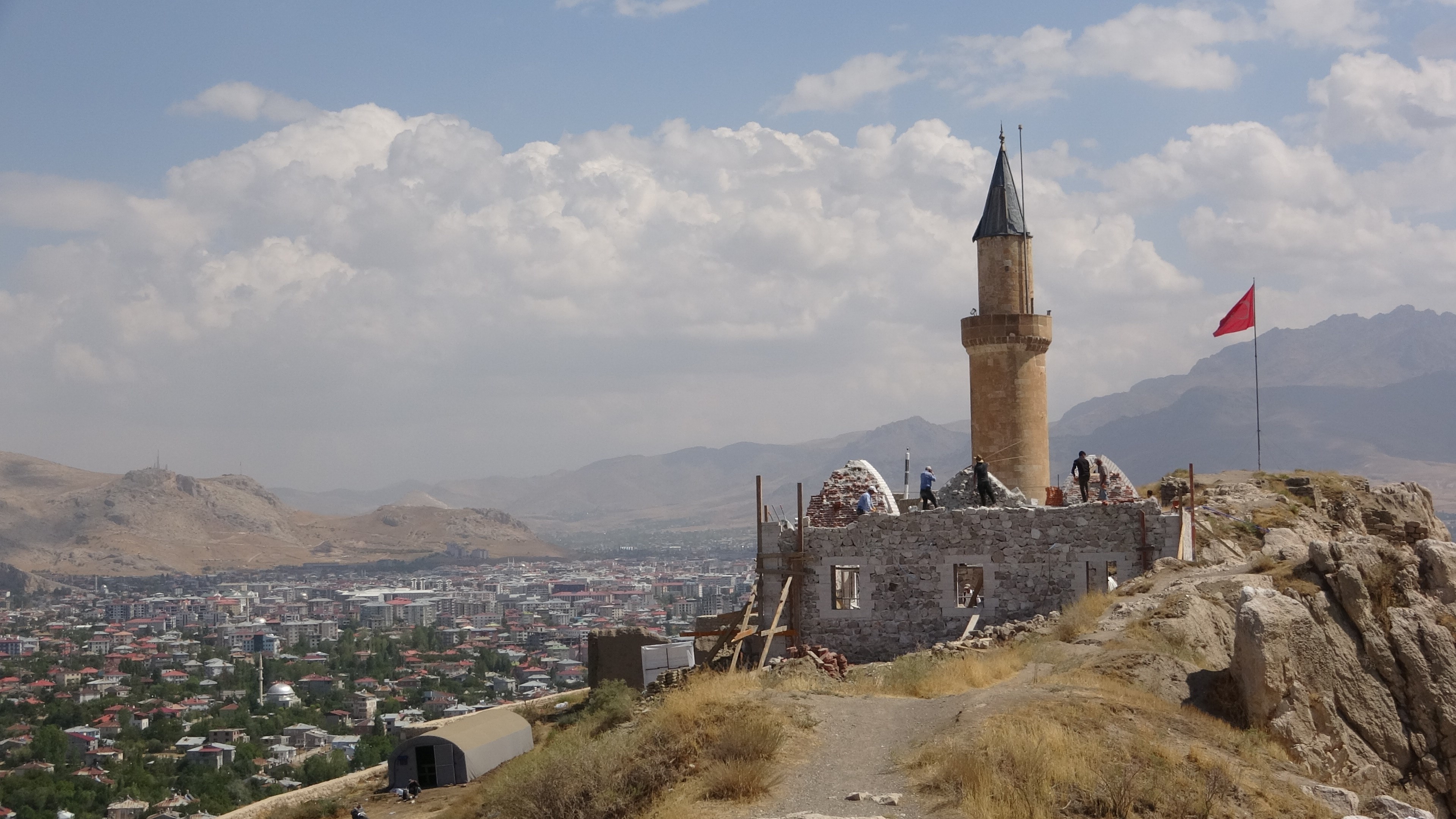 Osmanlı'dan kalma Camii yeniden ibadete açılıyor