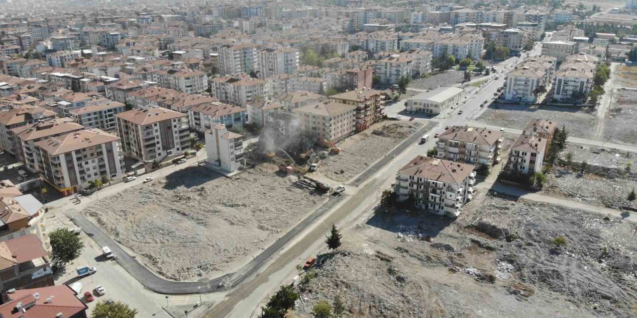 Malatya’da deprem de yıkılan binalarla ilgili ürküten acı gerçek! Raporla ortaya çıktı