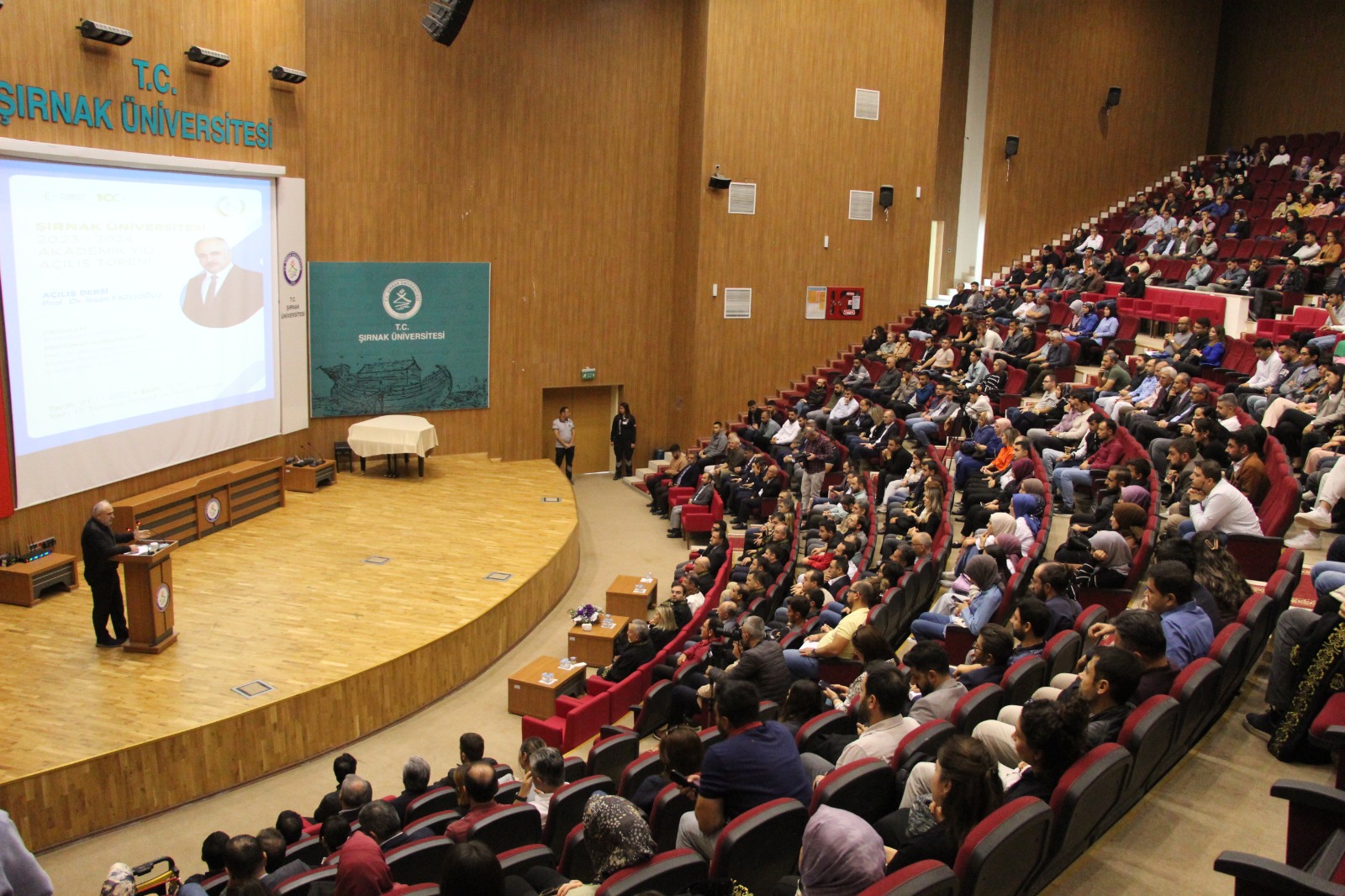 Şırnak Üniversitesi Akademik Açılışı töreni düzenlendi