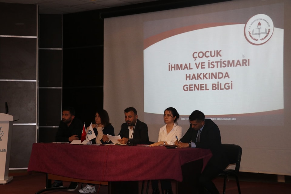 Cizre’de Çocuk İhmal ve İstismarı Bilgilendirme Semineri