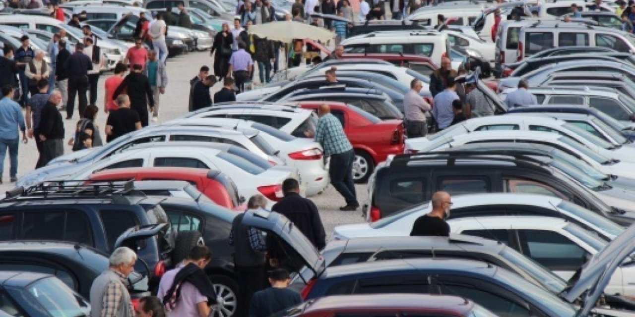 İkinci el otomobilde fiyatlar tepe taklak! Araba alım satanlar da tedirgin