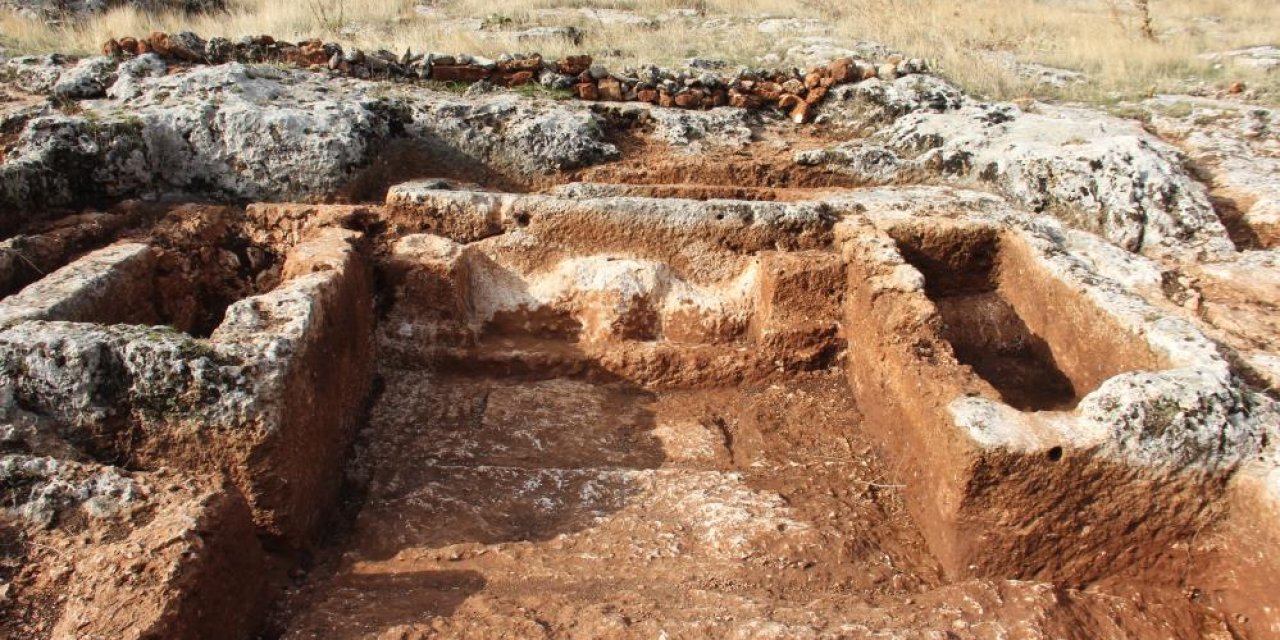 Adıyaman’da Bin 800 yıllık tarihi eser bulundu