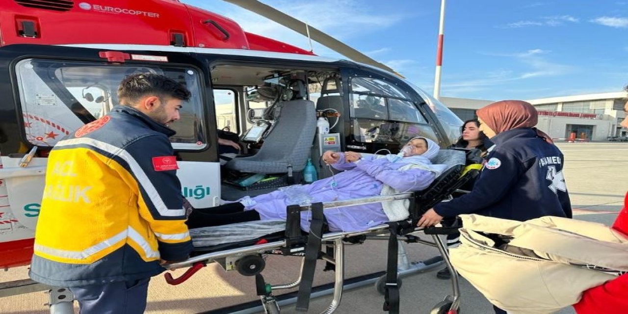 Şırnak'ta ambulans helikopter 67 yaşındaki kadın için havalandı
