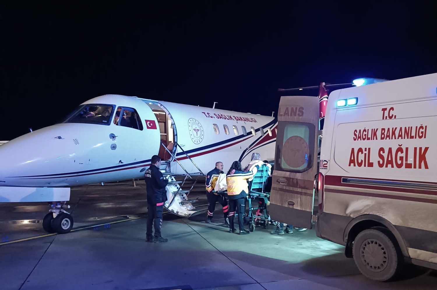 Şırnaklı Kadın Hasta Ambulans Uçakla Sevk edildi