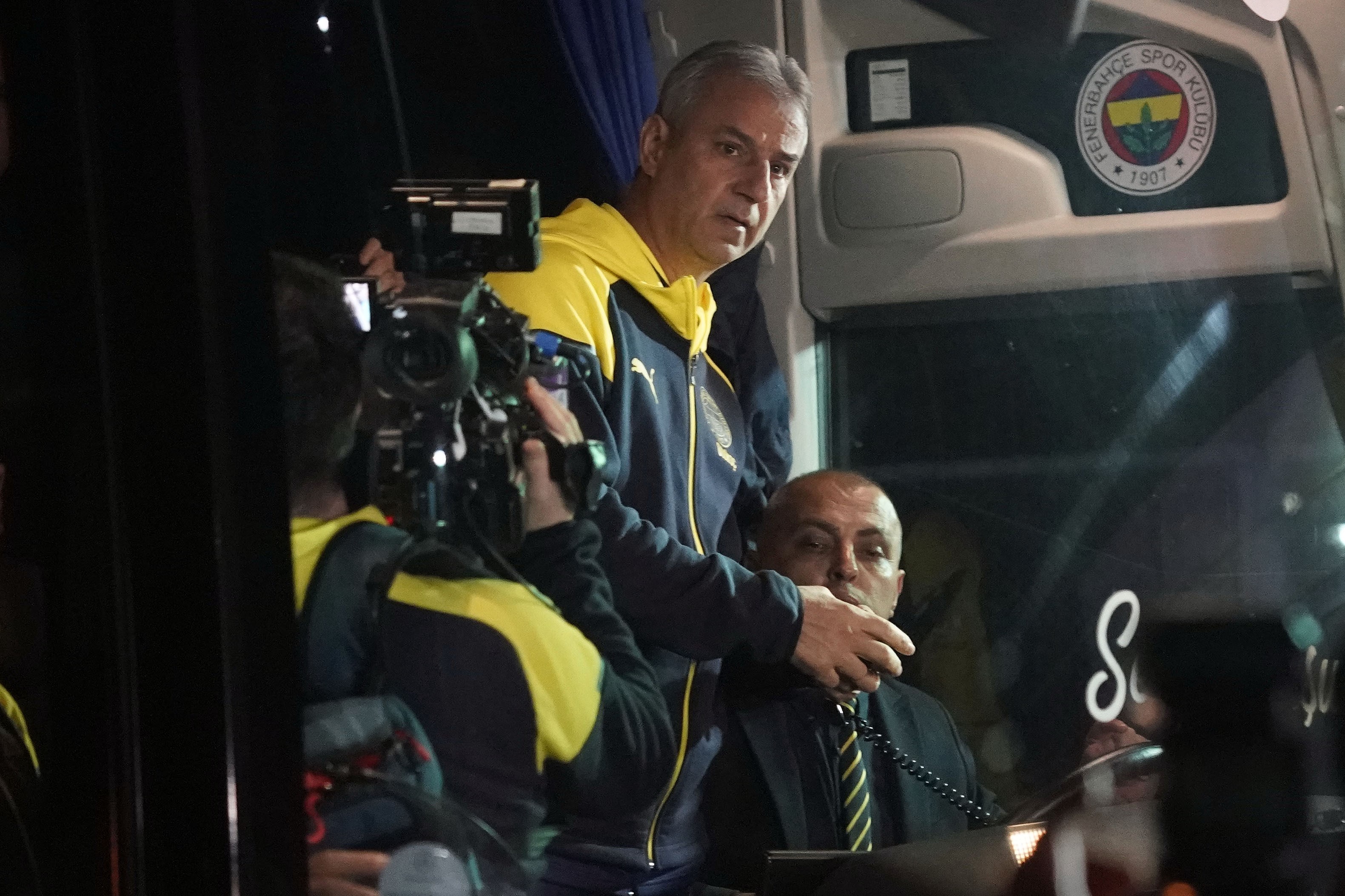 İptal olan Kupa Maçı sonrası Fenerbahçe kafilesi İstanbul’a geldi