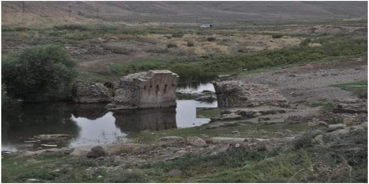 Cizre’de Suriye sınırında bulunan Tarihi Köprü Yıkılmaya Yüz Tutmuş