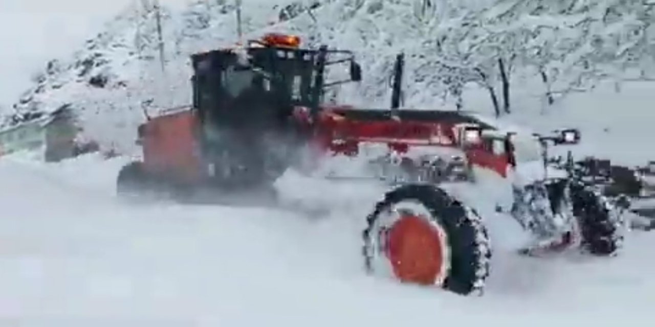 Beytüşşebap'ta ekipler 7/24 Kar Nöbetinde