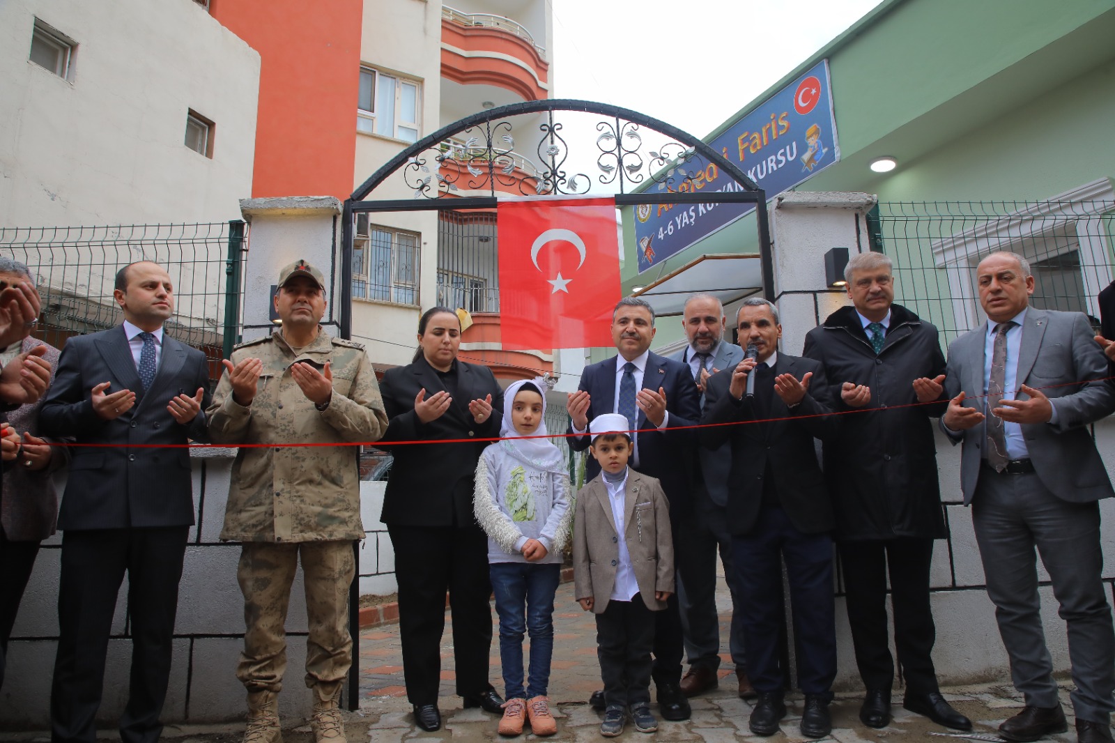 Vali Atay, Cizre’de Kur'an Kursu ve Kadın Kültür Merkezinin açılışlarını gerçekleştirdi