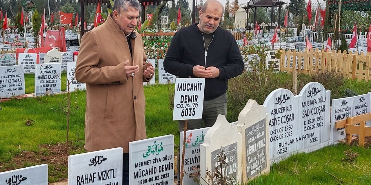 En Acı Arayış. Mezar mezar dolaşıp Eşi ve Oğlunu arıyor