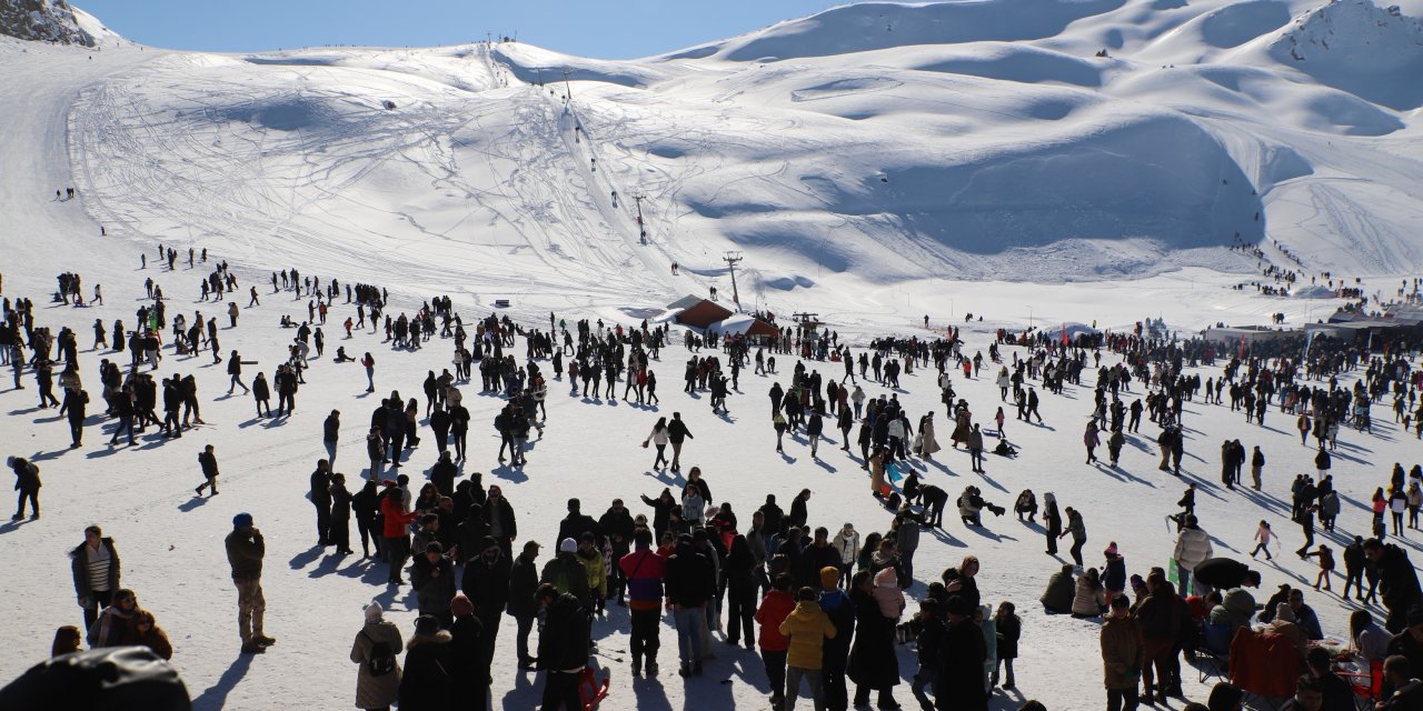 Hakkari'deki 5. Kar Festivali sona erdi