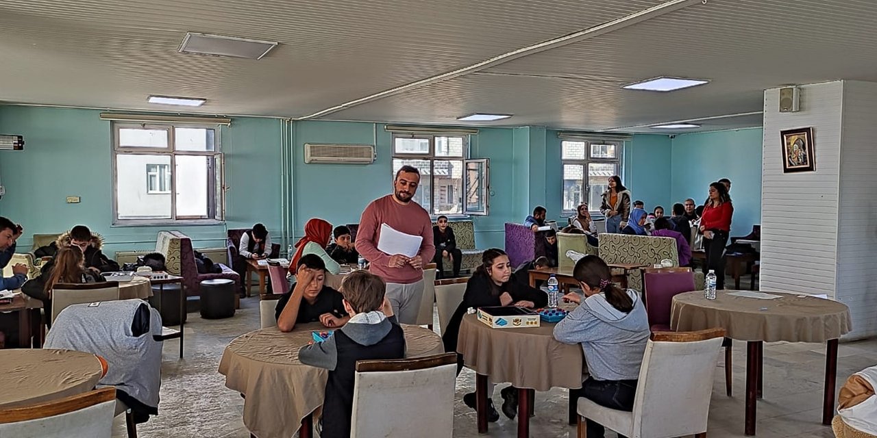 Cizre'de Akıl ve Zeka Oyunları turnuvası başladı