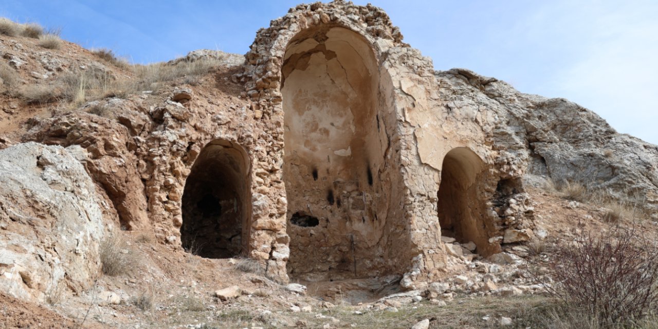 Huykesen Kilisesi, inanç turizmine kazandırılmayı bekliyor