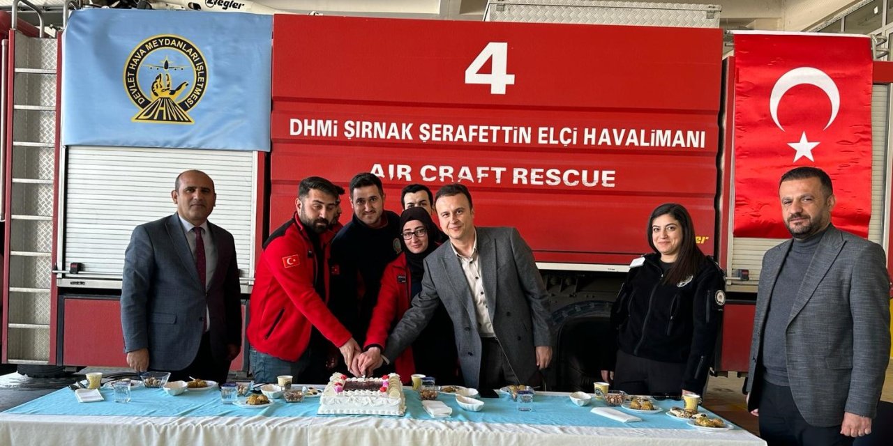 Şırnak Şerafettin Elçi Havalimanında ARFF memurları günü kutlandı