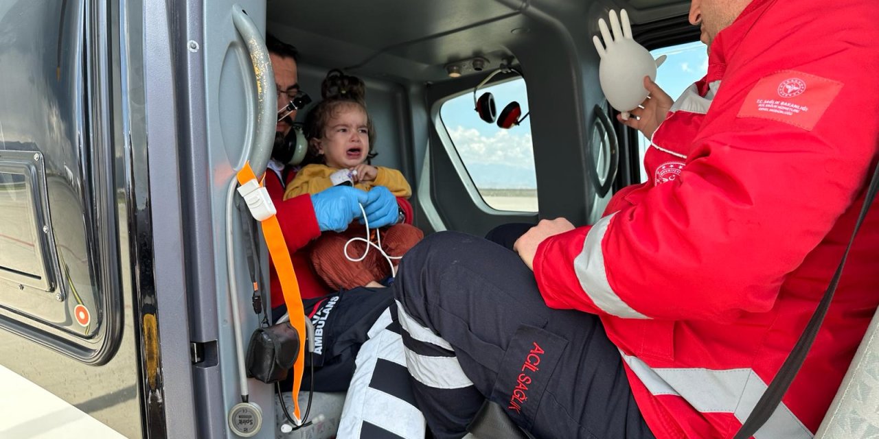 Şırnak'ta ambulans helikopter Kumsal bebek için Elazağ’a havalandı