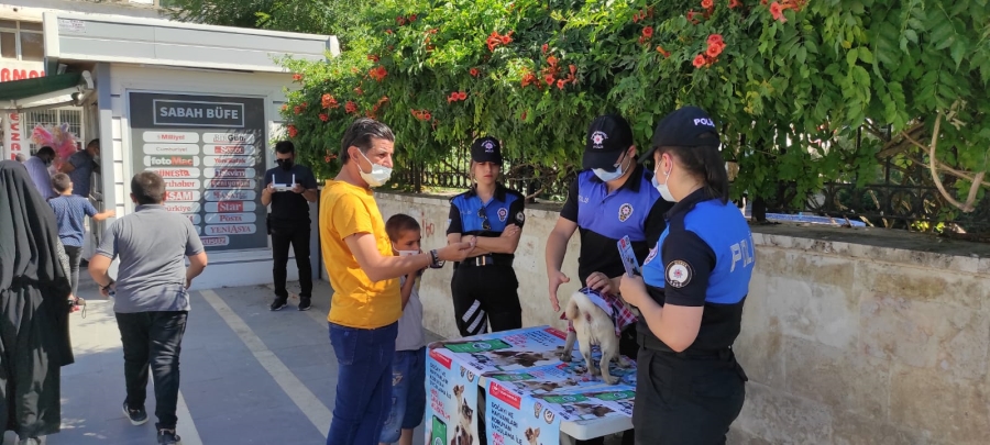 Cizre Polisi Vatandaşlara “HAYDİ” uygulamasını anlattı