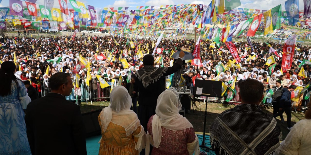 Şırnak'ta Nevruz Çoşkuyla kutlandı