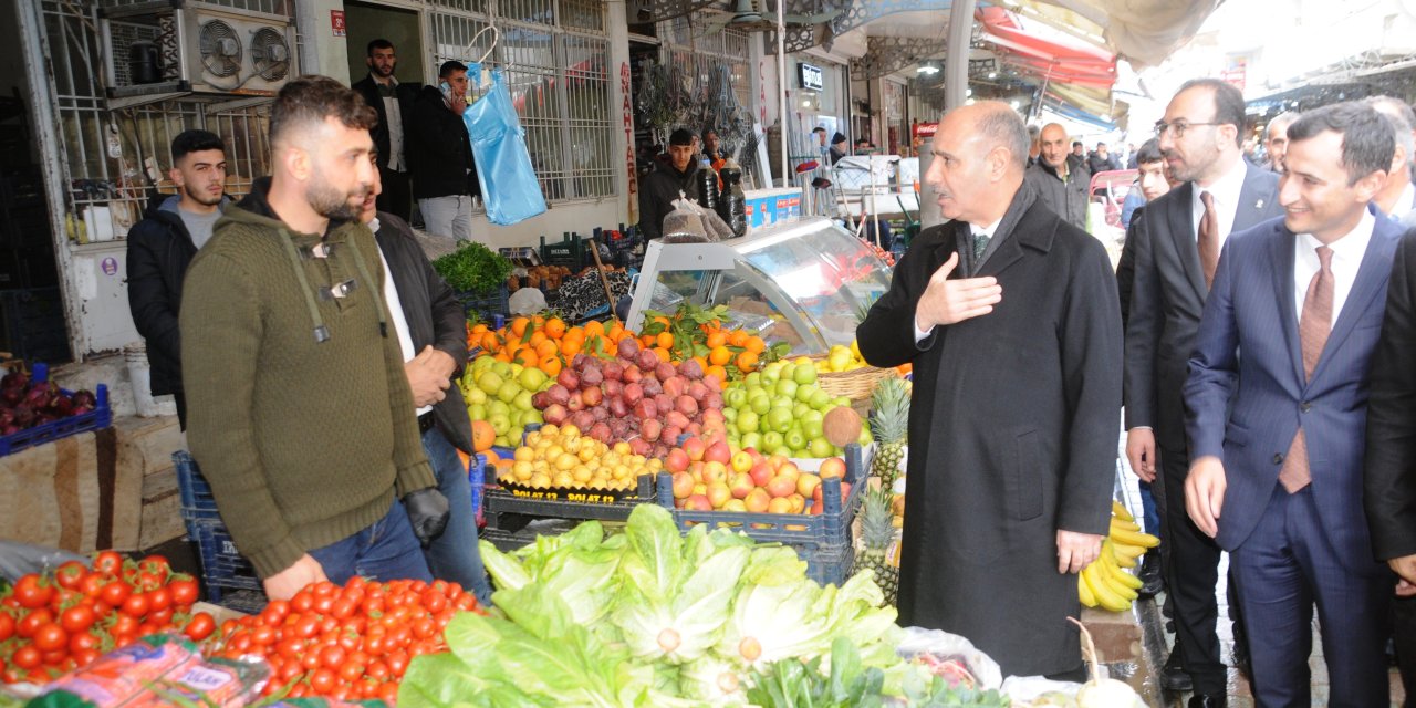 İçişleri Bakan Yardımcısı Mehmet Aktaş, Cizre’de esnafları ziyaret etti