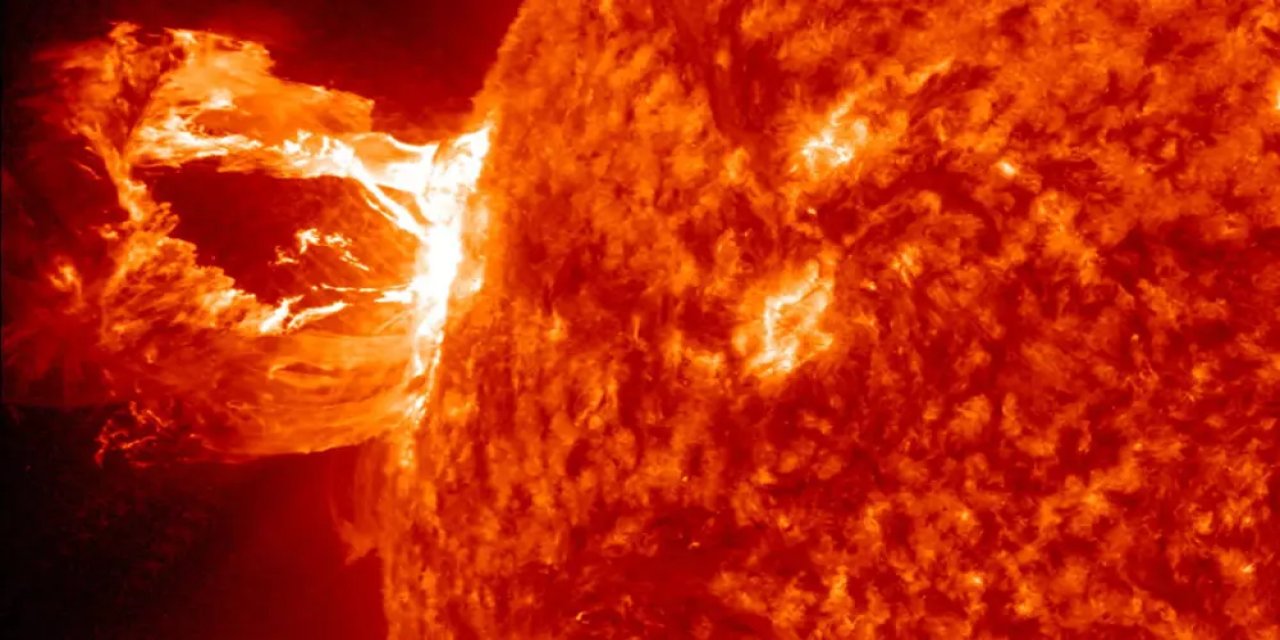 Büyük İddia: Güneşte şiddetli bir patlama oldu! Elektronik cihazlar bozulabilir