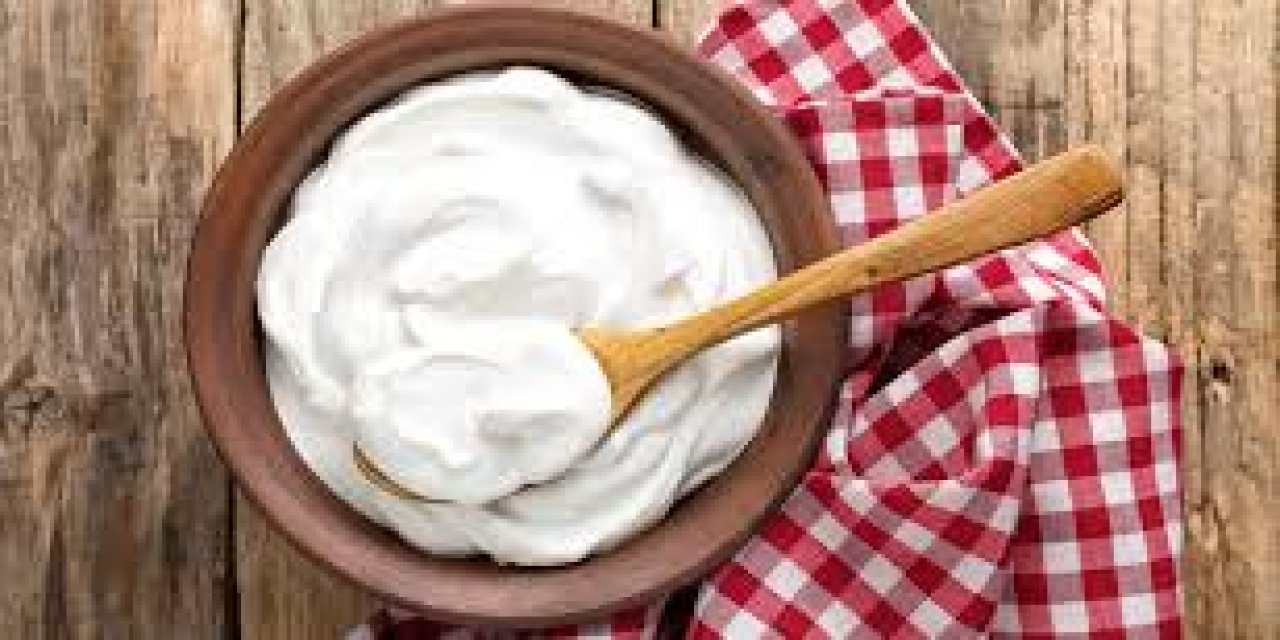 Aç karnına yoğurt yenirse ne olur? Yoğurt yemenin daha önce duyulmamış etkisi; 1 kaşık bile yetiyor