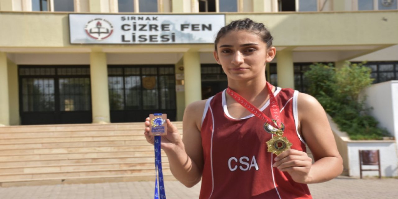 Pınar Benek, Avrupa Boks Şampiyonası'nda Yarı Finale Yükseldi