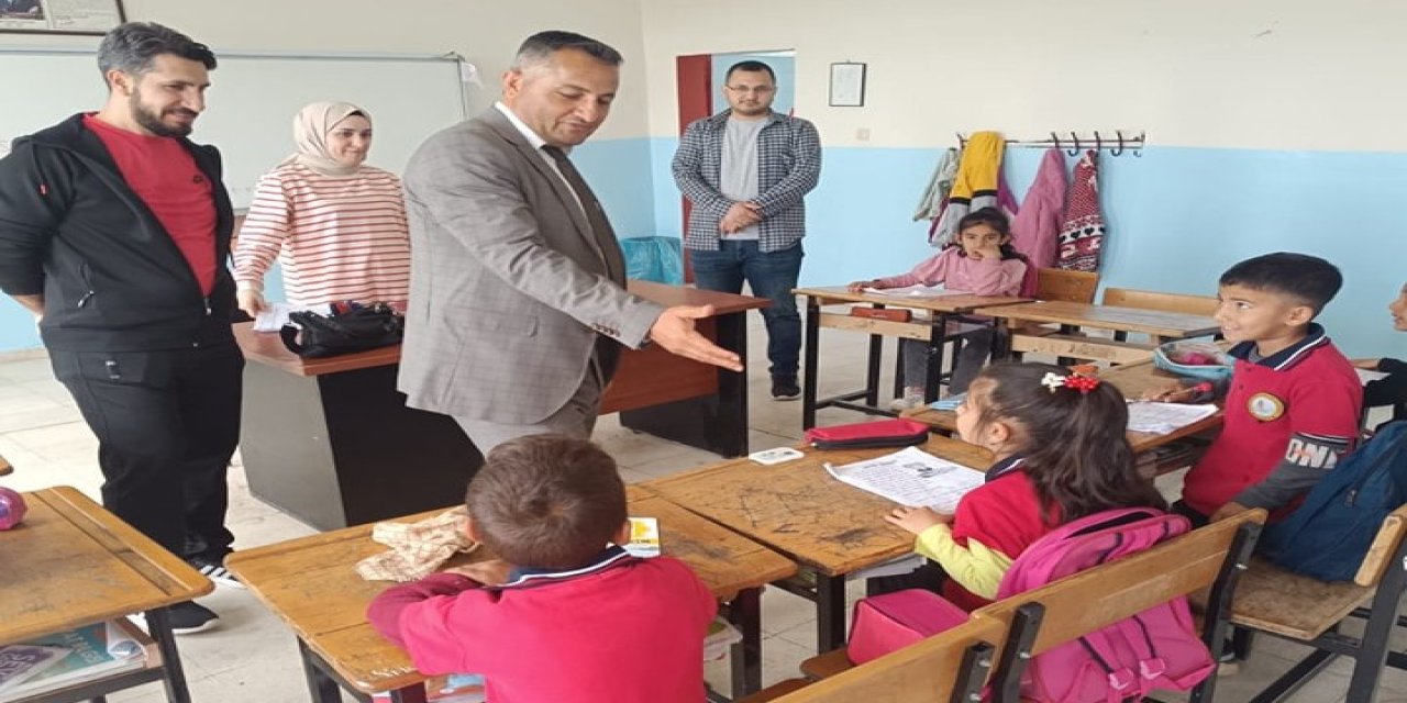 Cizre’de Şube Müdüründen Köy Okullarına ziyaret