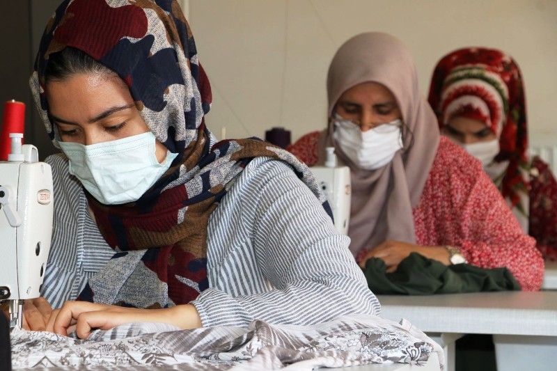 ŞANLIURFALI KADINLAR BOŞ ZAMANLARINI KURSLARDA DEĞERLENDİRİYOR