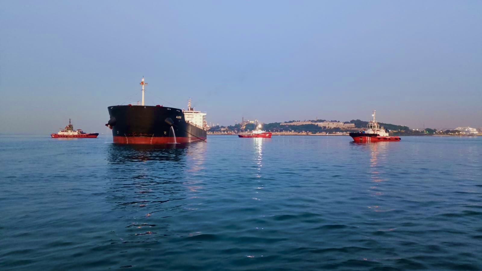 İstanbul Bağı Gemi trafiğine kapatıldı!