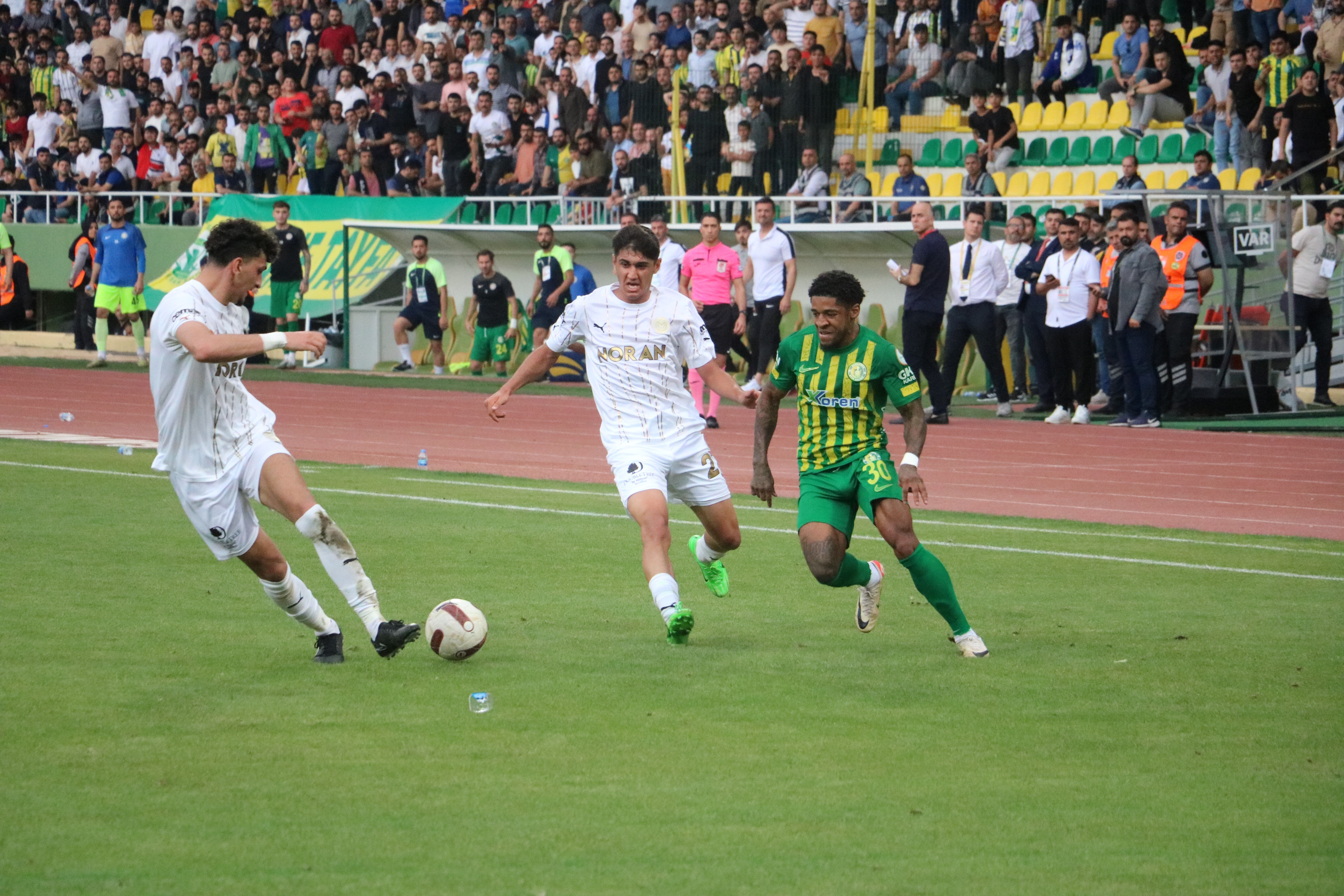 Dualar Kabul oldu, Şanlıurfa  Spor Ligde kaldı