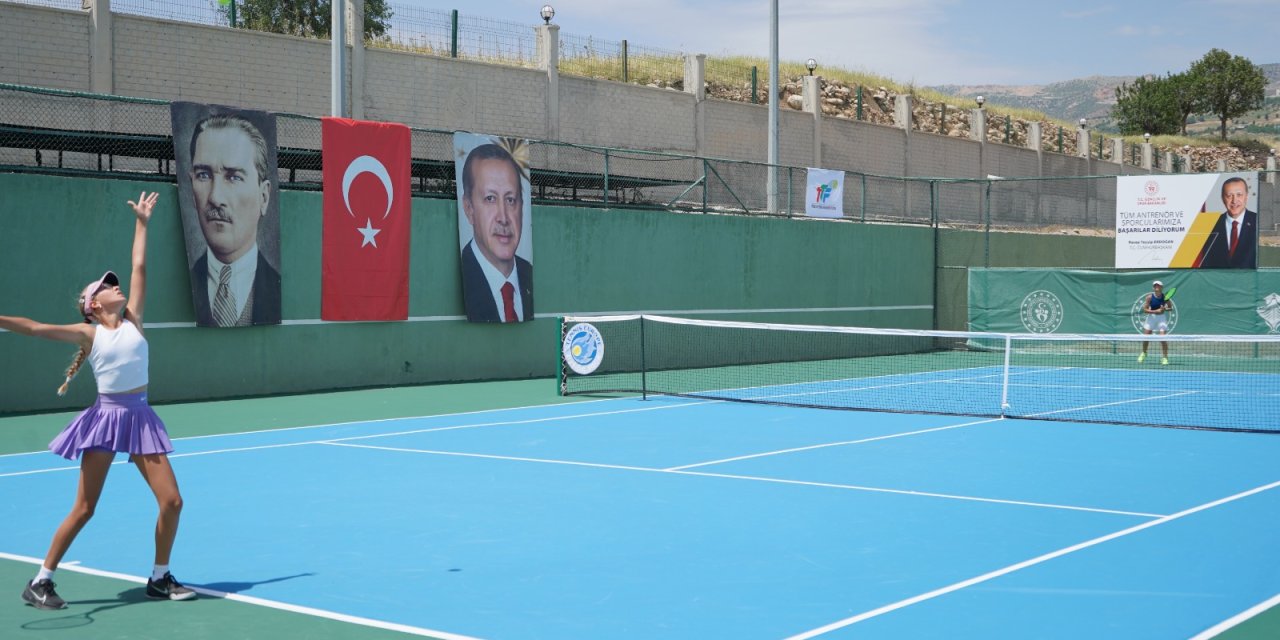 Şırnak’ta 9 Ülkeden 63 Tenisçinin katılımı ile 3’üncü Uluslarası Cudi Cup Turnuvası Başladı