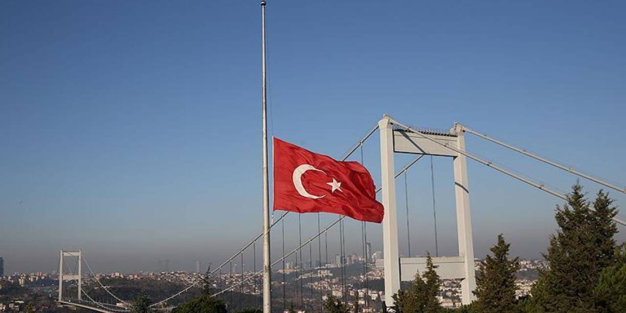 Türkiye'de milli yas ilan edildi